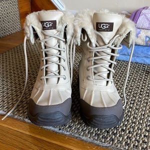 Ugg snow boots